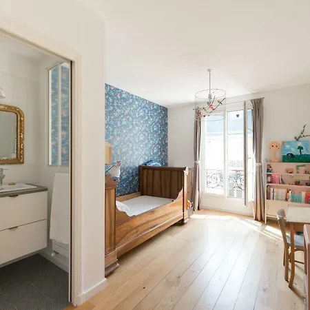 Rue Du Cardinal Mercier By Onefinestay